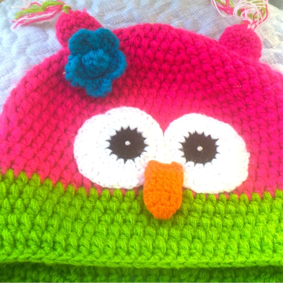 Owl Toddler Crochet hat with braided tassels - Picture 1 of 3